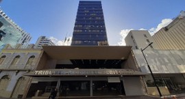 Fachada do edifício Assis Brasil