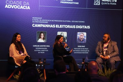 A desembargadora eleitoral Caroline Agostini Veiga foi responsável pela mediação do painel “Camp...