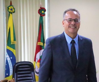 José Luiz John dos Santos José Luiz John dos Santos - Desembargador Eleitoral TRE-RS