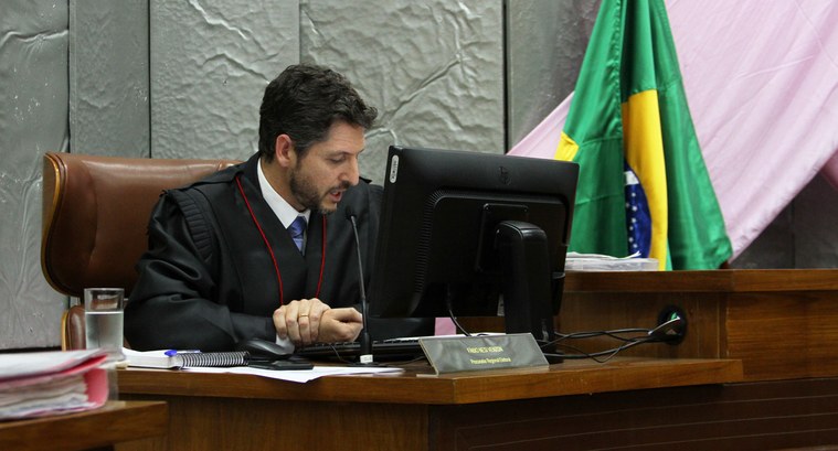 Fábio Nesi Venzon tomou posse no Tribunal Regional Eleitoral
