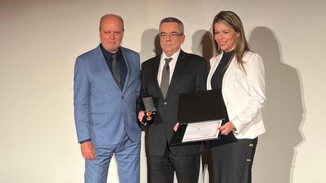 Presidente do TRE-RS recebe a medalha do Chefe de Polícia do RS, delegado Heraldo Chaves Guerrei...