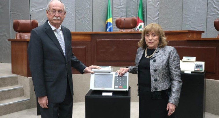 TRE-RS: 30 anos da urna eletrônica