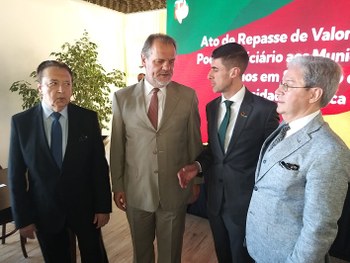 Ato conjunto oficializa o repasse de recursos do Judiciário aos Municípios em calamidade pública...