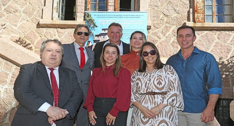 TRE-RS: autoridades na 4ª fase do Castelo de Pedras Altas TRE-RS: autoridades na 4ª fase do Castelo de Pedras Altas