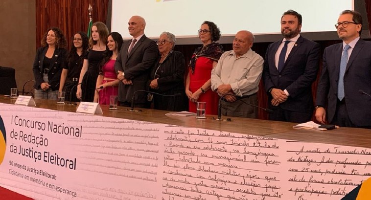 TRE-RS: Concurso Nacional de Redação da Justiça Eleitoral Concurso Nacional de Redação da Justiça Eleitoral
