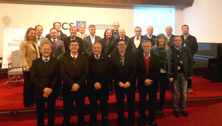 TRE-RS Diálogos Eleitorais Magistrados e servidores participam do evento Diálogos Eleitorais, realizado em Caxias do Sul