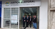 Interior do RS recebe visita institucional do presidente do TRE-RS