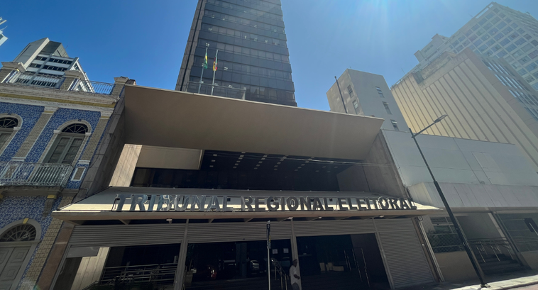 TRE-RS: Justiça Eleitoral do RS não terá expediente no Dia do Advogado Justiça Eleitoral do RS não terá expediente no Dia do Advogado