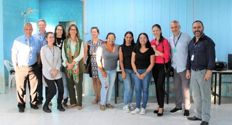 TRE-RS: Justiça Eleitoral do RS participa de atividade de grupo de Instituições em ação de cidadania em Arambaré Justiça Eleitoral do RS participa de atividade de grupo de Instituições em ação de cidadania em ...