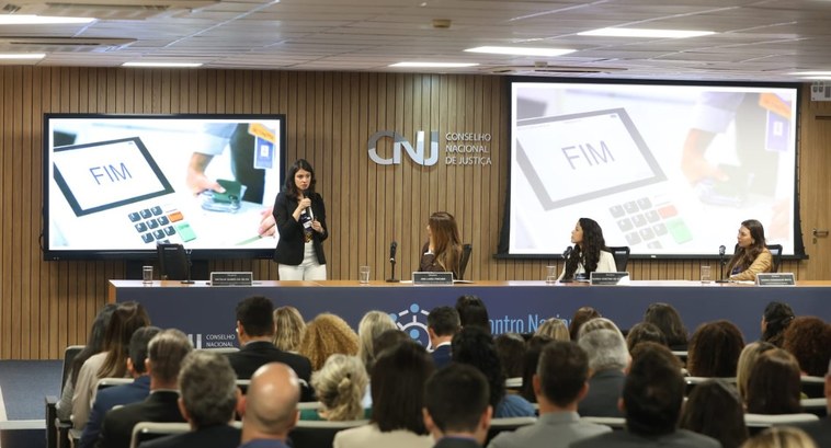 tre-rs: Justiça Eleitoral gaúcha marca presença no "3º Encontro Nacional de Gestores de Pessoas" do CNJ Justiça Eleitoral gaúcha marca presença no "3º Encontro Nacional de Gestores de Pessoas" do CNJ