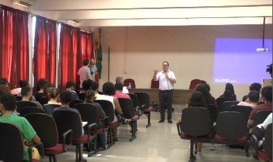 TRE-RS: palestra em escola TRE-RS: palestra em escola