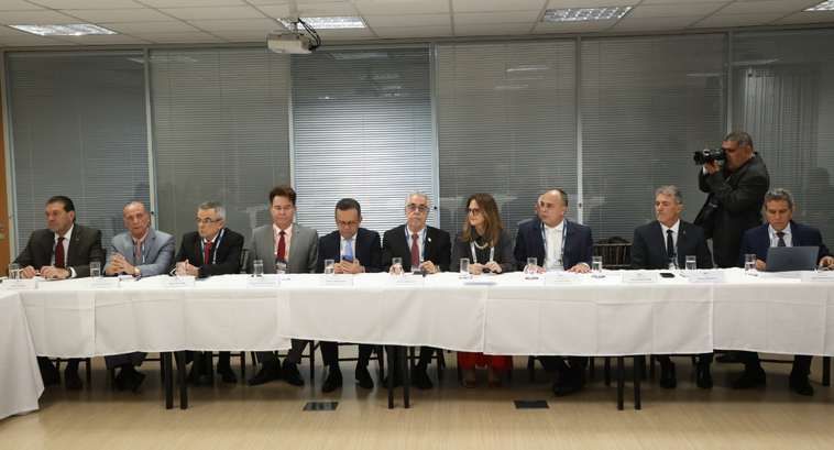 Presidente do TRE-RS participa de reunião com ministro Edson Fachin