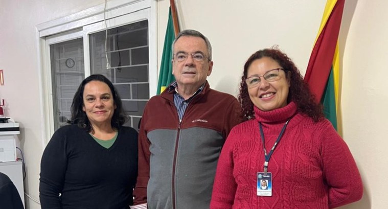 TRE-RS: Presidente do TRE-RS visita Cartório Eleitoral de Mostardas Presidente do TRE-RS visita Cartório Eleitoral de Mostardas