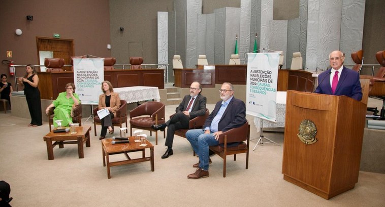 TRE-RS: Seminário Abstenção TRE-RS: Seminário Abstenção