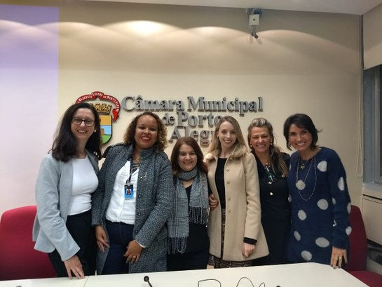 TRE-RS Servidoras do TRE-RS palestram sobre participação feminina na política Servidoras do TRE-RS palestram sobre participação feminina na política