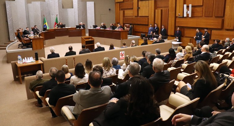 TRE- RS SESSÃO DE JULGAMENTO TRE- RS SESSÃO DE JULGAMENTO