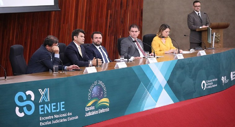 Diretor da Escola Judiciária do TRE-RS é reeleito presidente do Codeje —  Tribunal Regional Eleitoral do Rio Grande do Sul